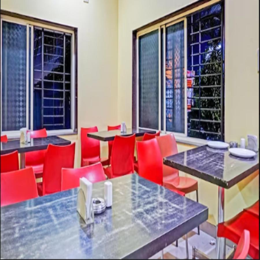 Carnival Hotel Pune Bagian luar foto